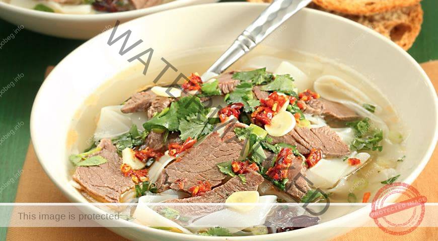 Острый хайнаньский суп из баранины с лапшой